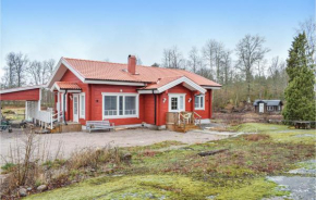 2 Bedroom Lovely Home In Vassmolösa